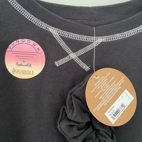 Splendid - Matching pullover, joggers & scrunchie - Picture 8 of 12